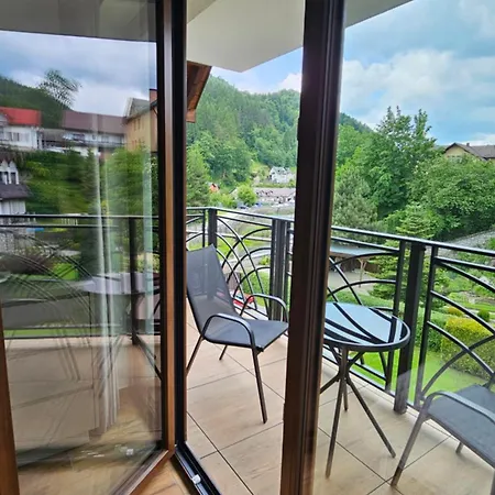 Zacisze Szczawnica-centrum 15 M2 *