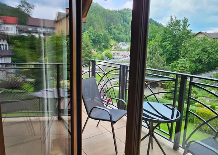 Zacisze Szczawnica-centrum 15 M2 *